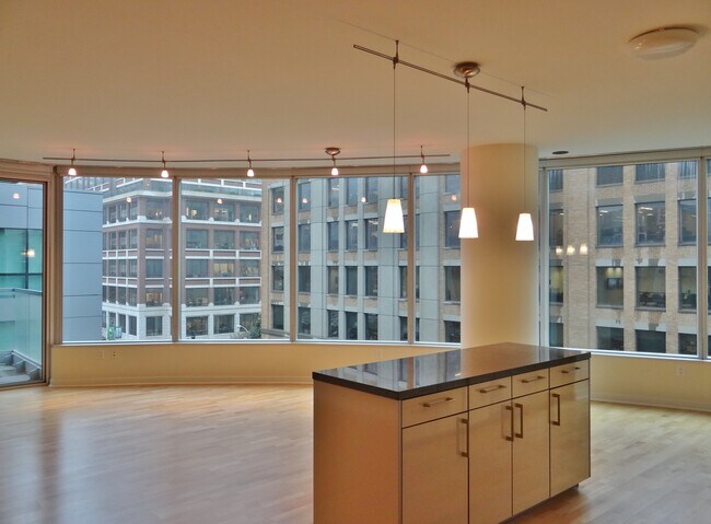 Building Photo - 338 Spear St