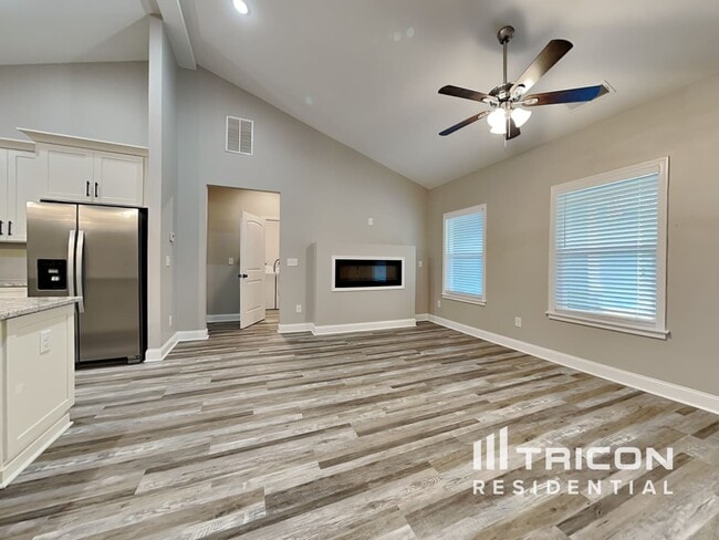 Building Photo - 7841 Melanie Dr
