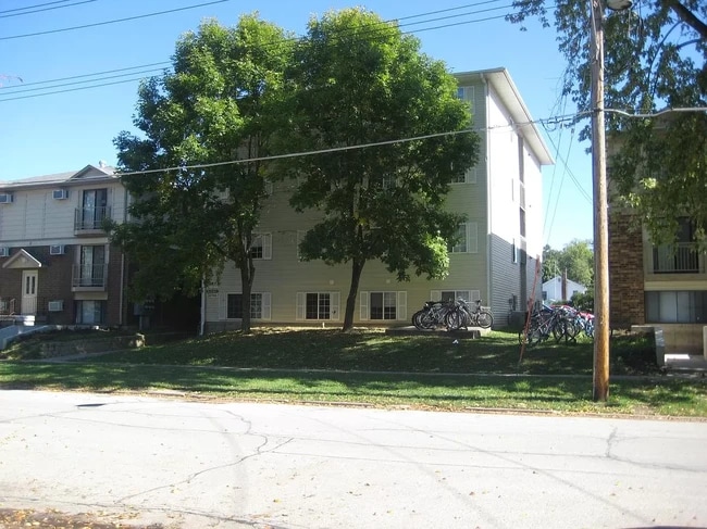 Building Photo - 514 S Johnson St