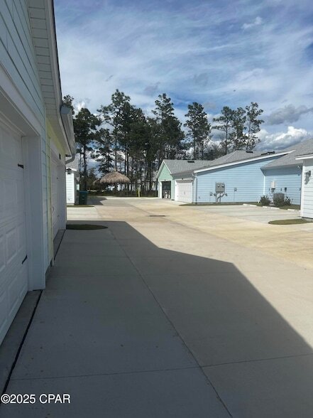 Foto del edificio - 8320 Jollymon Wy