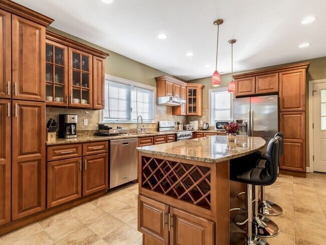 Foto del edificio - 24 Fairmount Ave