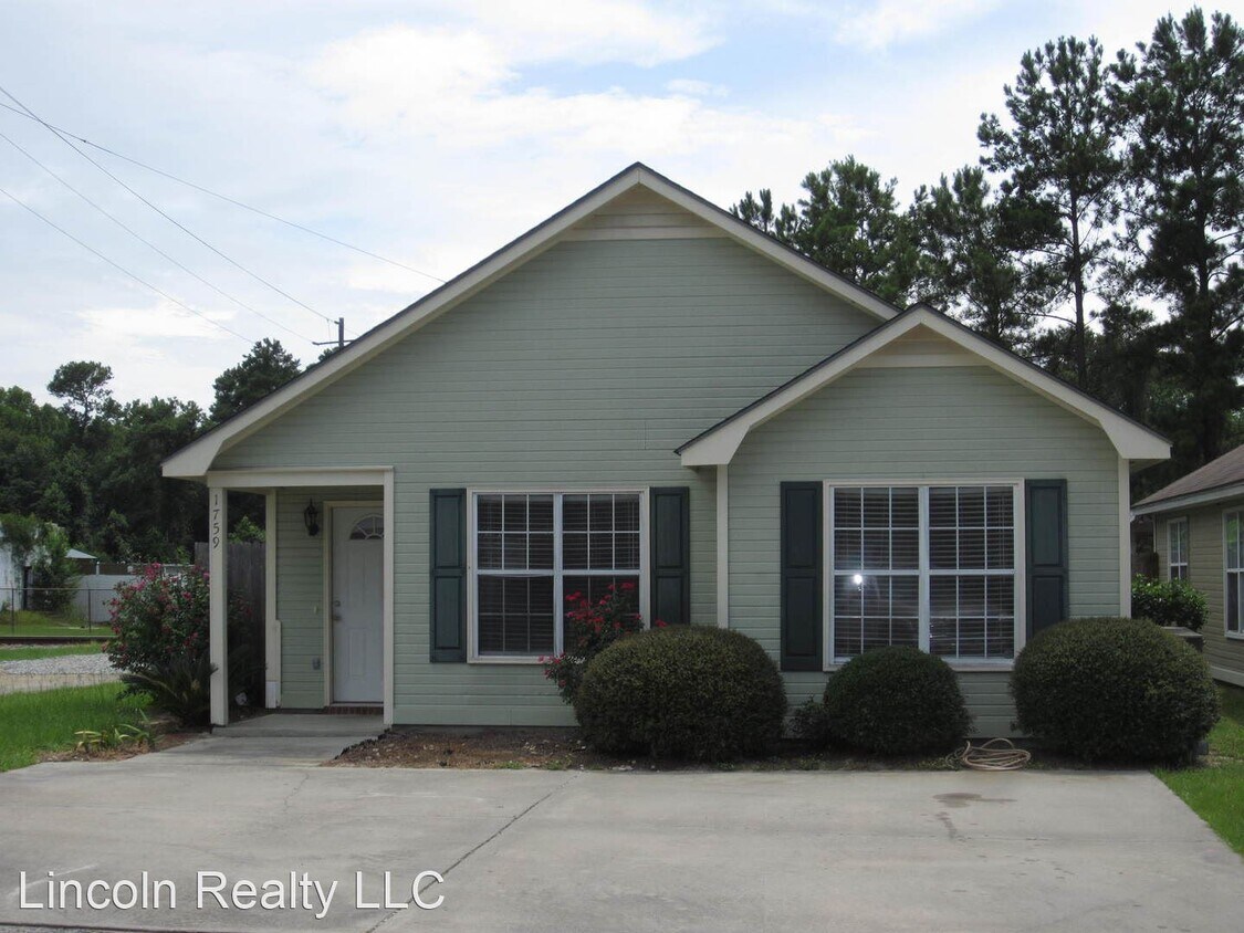 Primary Photo - 3 br, 2 bath House - 1759 Wayland Park*