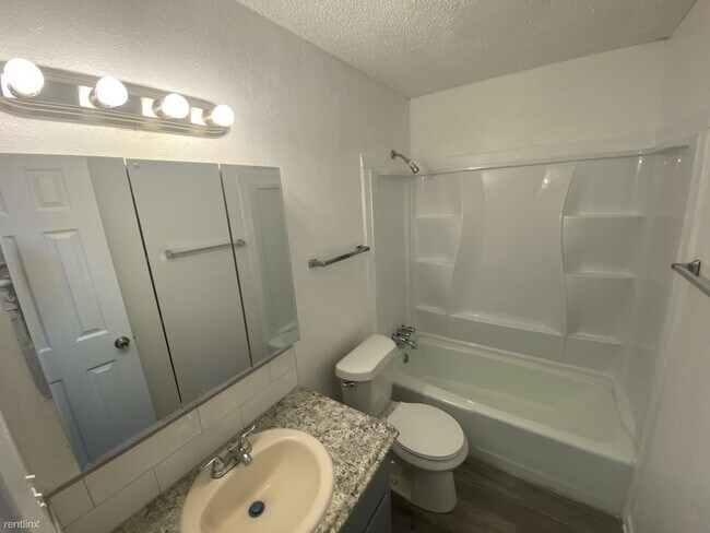 Building Photo - 4 br, 2 bath House - 2303 Athens St