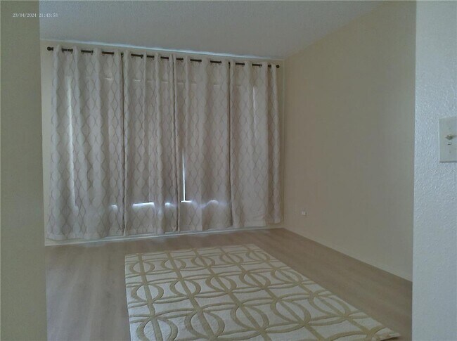 Building Photo - 2331 Finlandia Ln