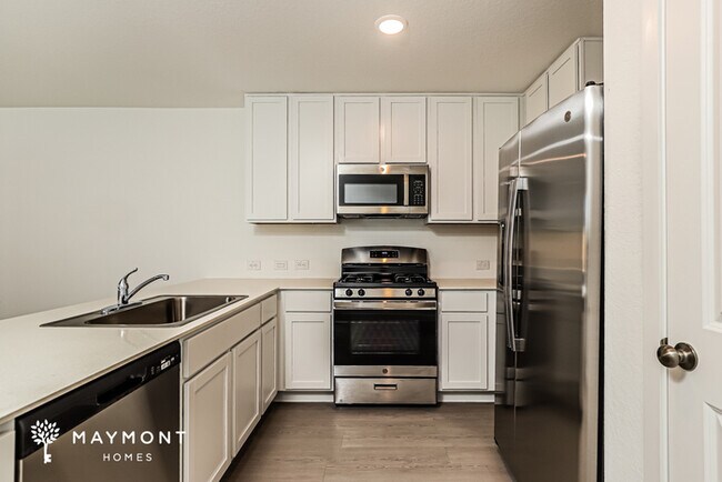 Foto del edificio - 566 Layne Overlook