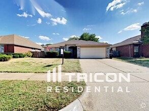 Building Photo - 2545 Clovermeadow Dr