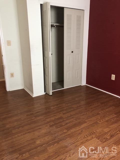 Building Photo - 487 Witney Ct