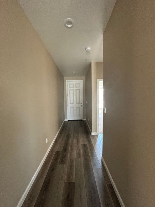 Building Photo - 4469 Lacy Ln