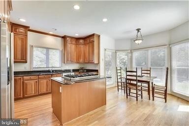 Foto del edificio - 5704 Maiden Ln