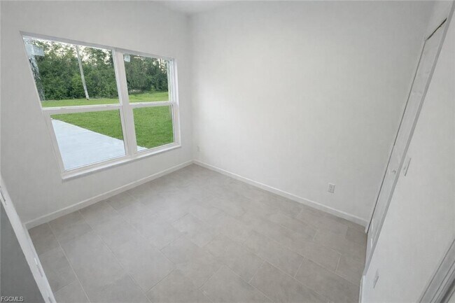 Foto del edificio - 4187 E 26th St