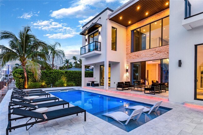 Foto del edificio - 2817 NE 35th St