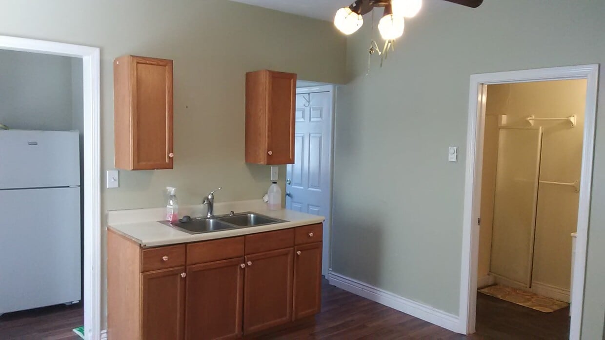 38 Henry St Unit 38B, Clinton, MA 01510 Apartments in Clinton, MA