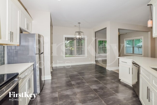 Foto del edificio - 6362 Garrison Ln