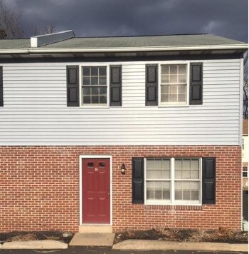 Primary Photo - 1029 York Rd