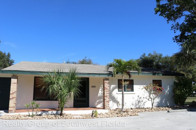Building Photo - 2 br, 1.5 bath House - 308 Evergreen Rd