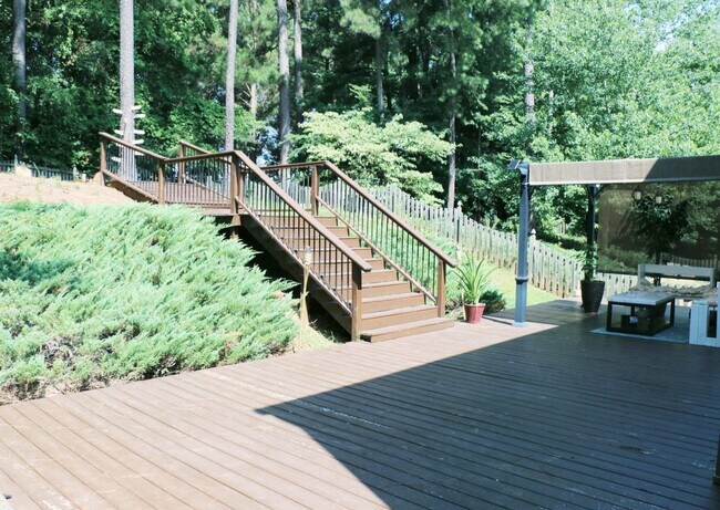 Building Photo - 18623 Victoria Bay Dr