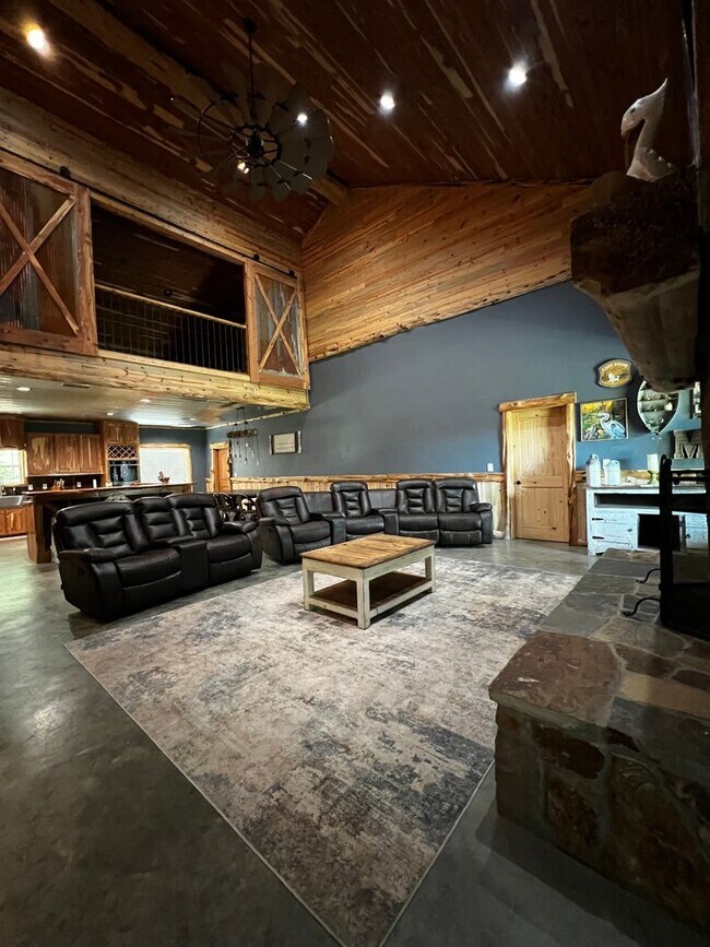 Foto del edificio - 1049 County Rd