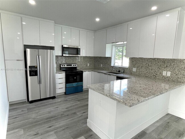 Building Photo - 2811 NW 175th St