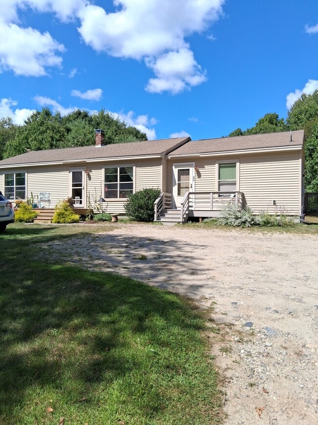 Building Photo - 28 Taryn Dr