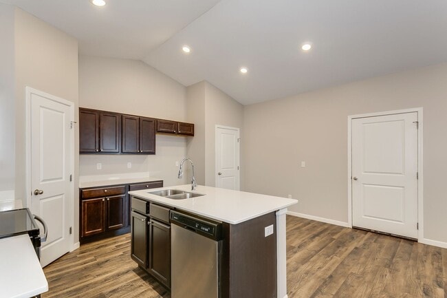 Building Photo - Large Duplex in Maize