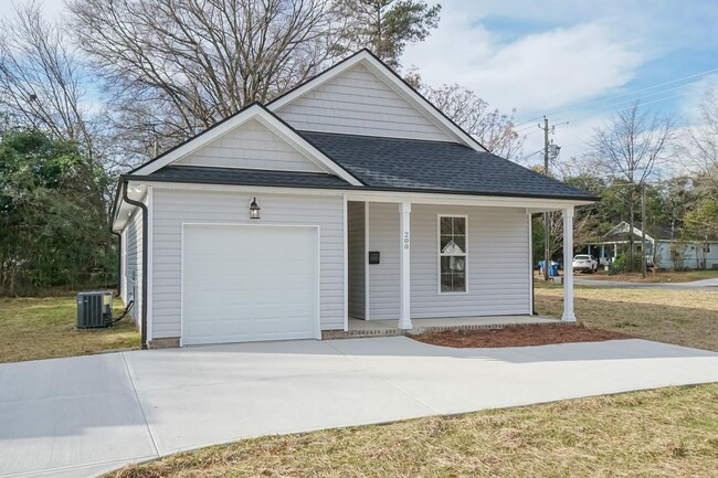 Building Photo - Brand New Three Bedroom Home!