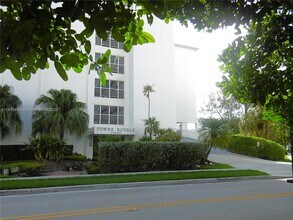 Building Photo - 17800 Atlantic Blvd
