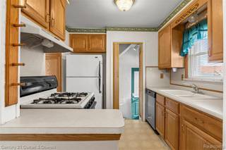 Foto del edificio - 9616 Colwell Ave