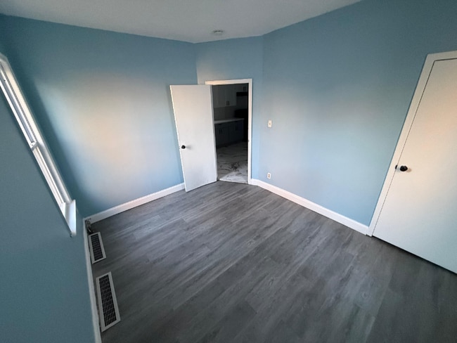 Foto del edificio - 106 N Munn Ave