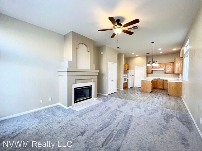 Foto del edificio - 3 br, 2 bath House - 9316 Evergreen Canyon Dr