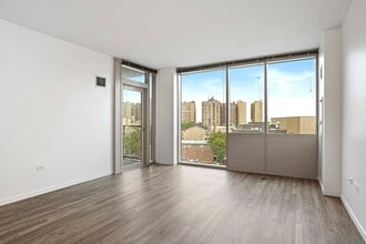 Building Photo - 3750 N Halsted St