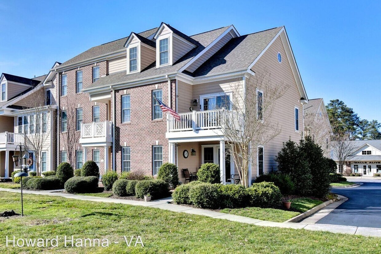 3 br, 2.5 bath House 4471 Lydias Drive House Rental in Williamsburg