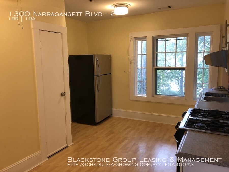 Primary Photo - 1300 Narragansett Blvd