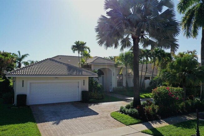 Building Photo - 10595 Stonebridge Blvd