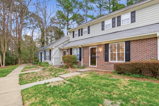 Foto del edificio - 10 Hartford Ct