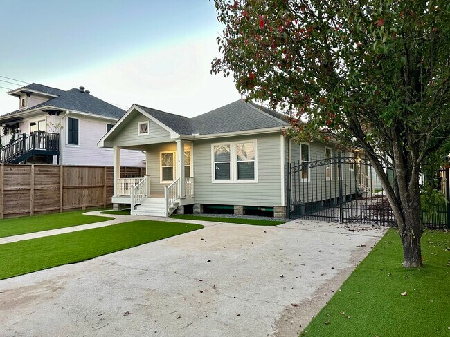 Foto del edificio - 1105 Tulane St