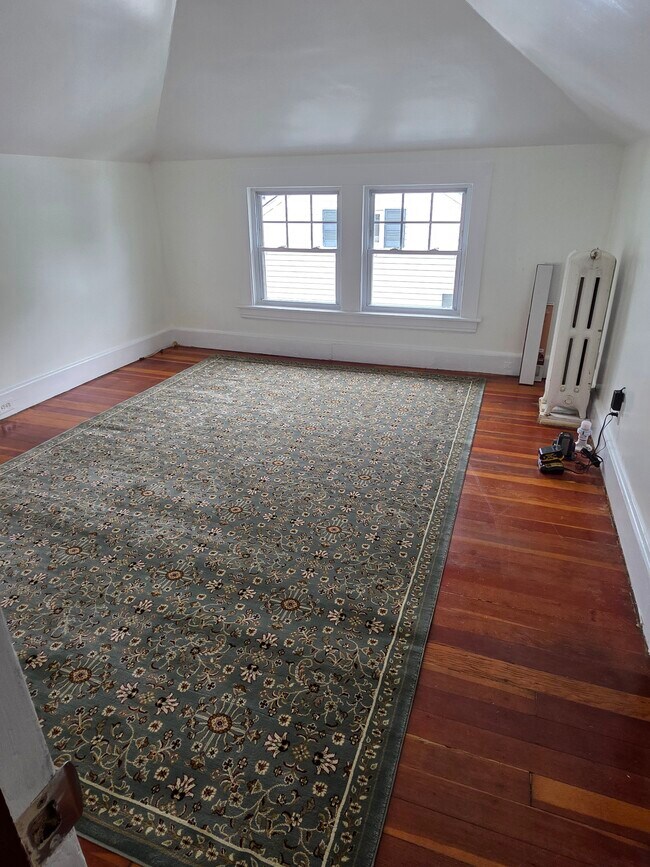 Fotografía del edificio - 164 Laurel Pl