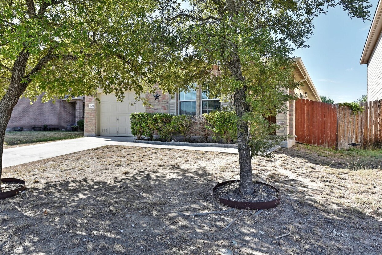 ONE STORY | GREAT LOCATION | NEAR 1605... - ONE STORY  |  GREAT LOCATION  |  NEAR 1605...