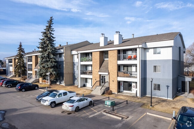 Building Photo - Hermitage Village Apartments