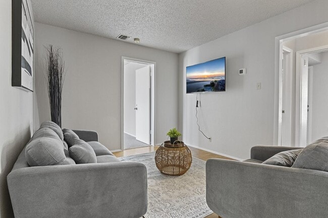 Photo - 1022 Baden House