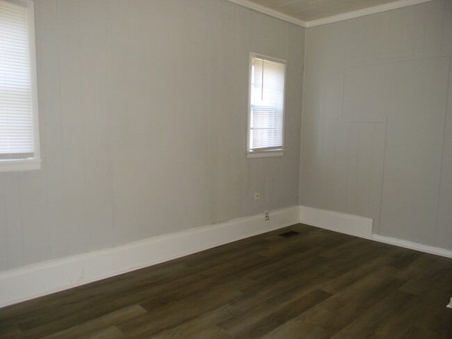 Foto del edificio - 4305 Pulaski St