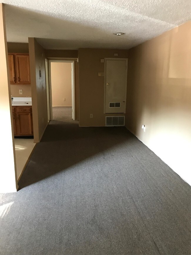 Building Photo - 11903 Tarragon Rd