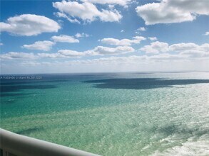 Building Photo - 16001 Collins Ave