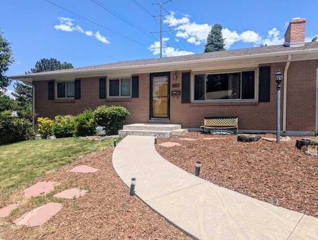 Photo - 8197 E Lehigh Dr (Denver, CO) House