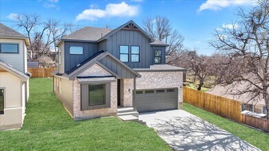 Building Photo - 3058 Hardy St