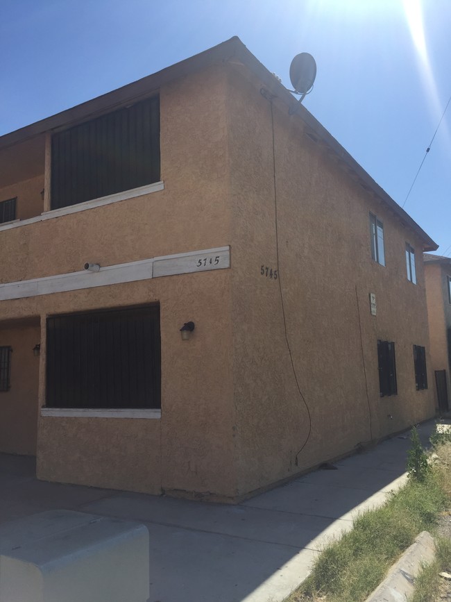 Building Photo - 5745 E Lake Mead Blvd