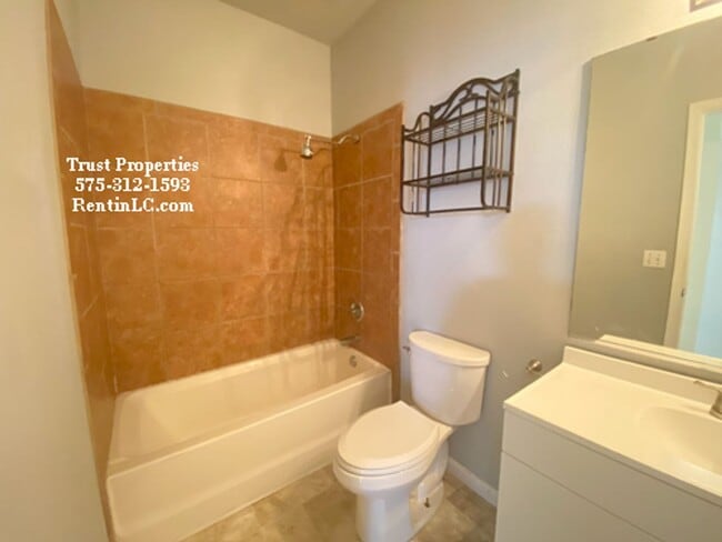 Building Photo - 5565 Gobi Ln