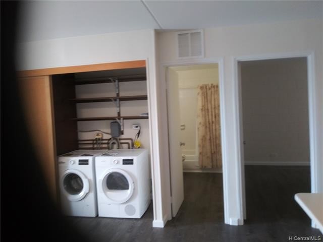 Building Photo - 1320 Alexander St
