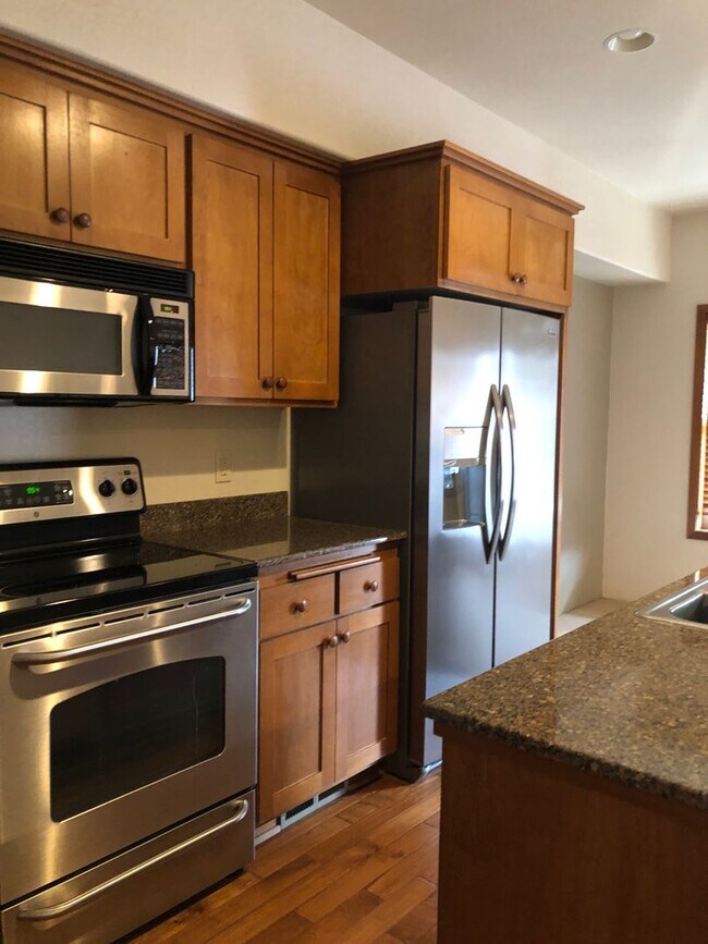 Foto del edificio - 3 Bedroom 2.5 Bathroom Townhouse