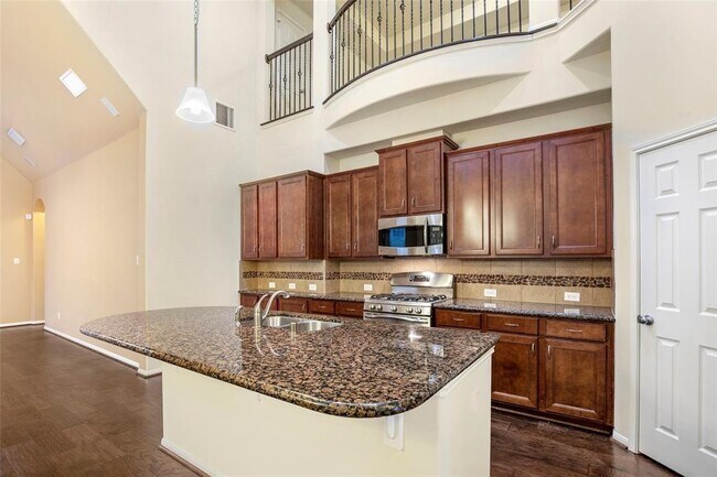 Building Photo - 17906 Arapaho Hill Ln