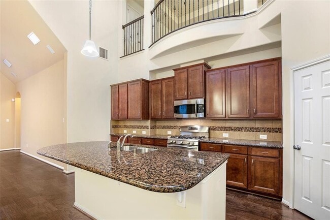 Foto del edificio - 17906 Arapaho Hill Ln